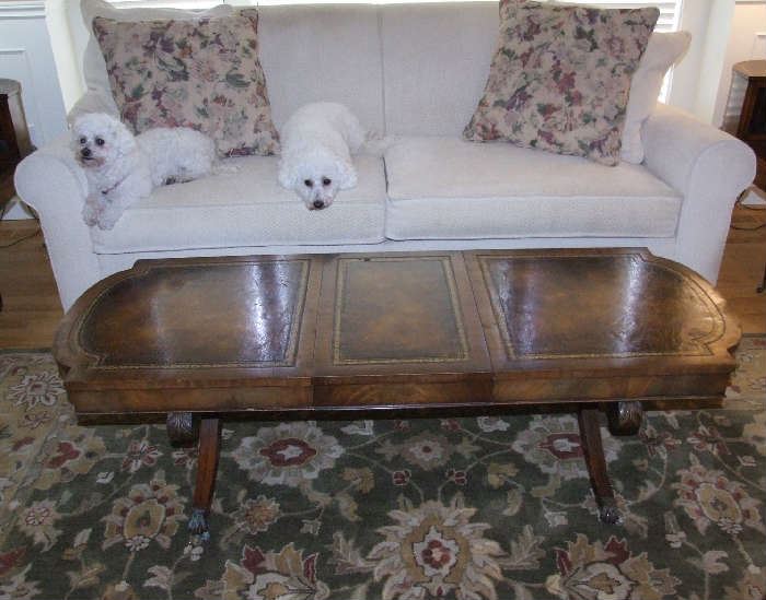 WEIMAN ANTIQUE COFFE TABLE THAT CONVERTS INTO A LONGER TABLE FOR LUCHEONS-TEA TIME, ETC.  SEE NEXT PIC!