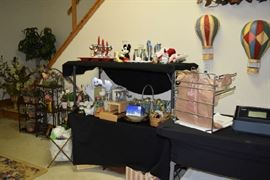 Christmas and Decorator Items