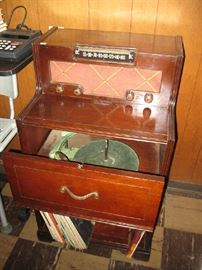 Motorola Radio with Phonograph, Circa 1948