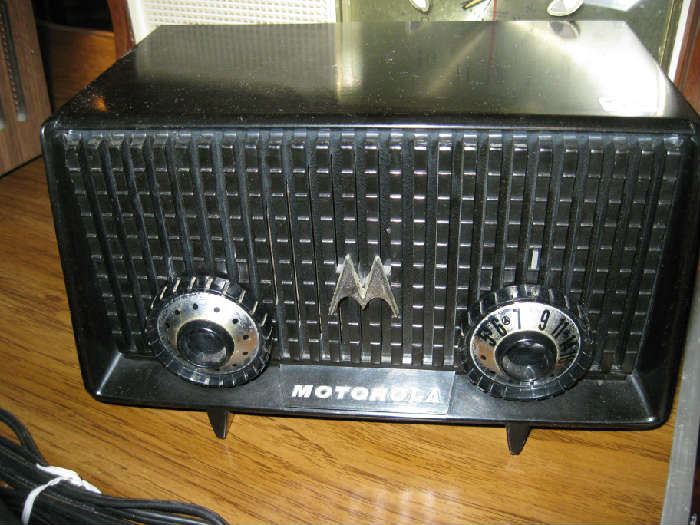 Vintage Motorola Table Radio