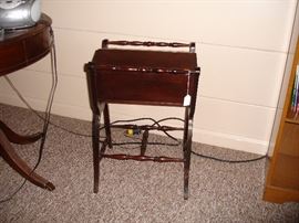 Mahagony Sewing Box