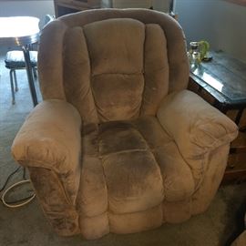 (2) power recliners