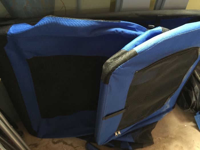 Portable dog crate