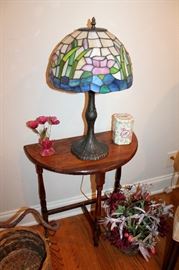 Small vintage side table, leaded glass lamp