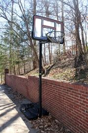 Basketball goal