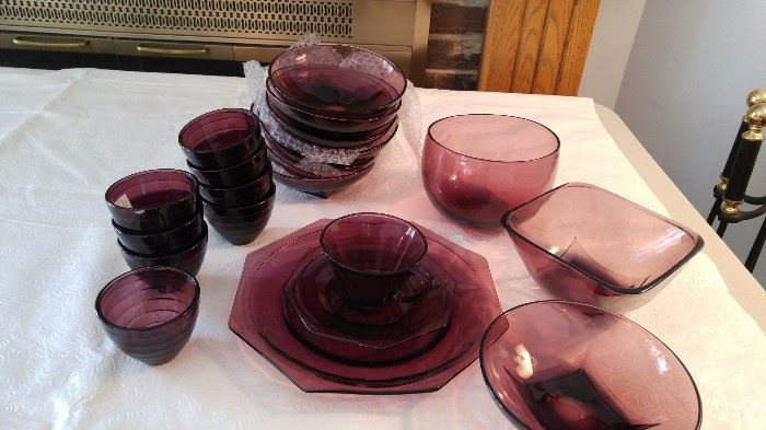 Amethyst - 4 matching plates, cups and saucers; 8 bowls, 8 custard cups + more