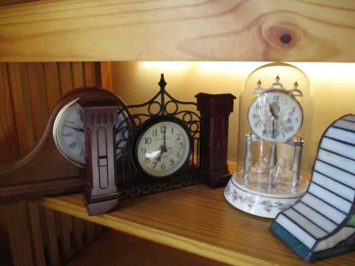 desk clocks