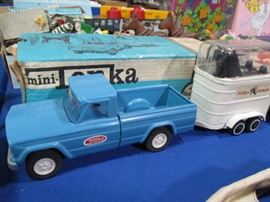 Mini Tonka Pick up Truck and Trailer