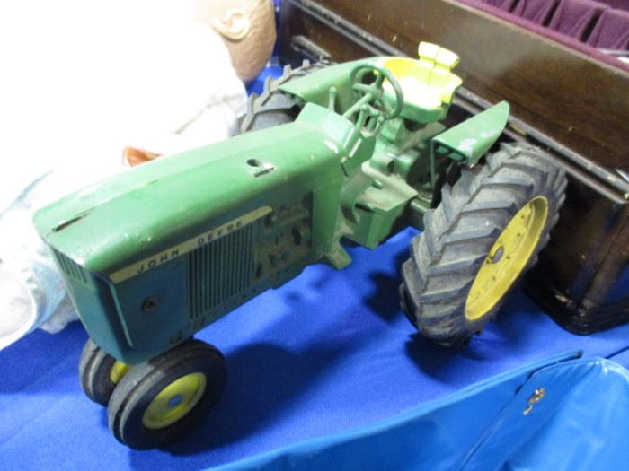Toy John Deere tractor