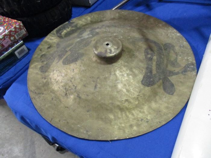 Gong cymbal 