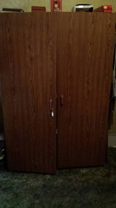 Wood laminate wardrobe closet