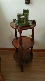 small round tiered table
