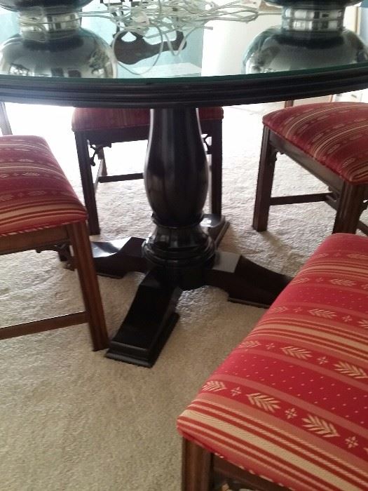 Pottery Barn Style Table with great glass top. Also Hard to find set of mahogany Chairs. Set of 6!