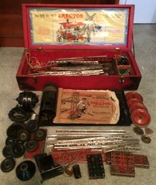 1926 Gilbert Erector Set #7, Steam Shovel in Red Wood Box. RARE.