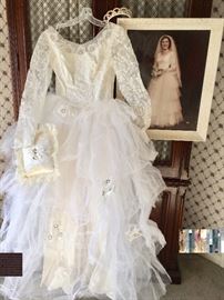  Mother's 1950's Wedding Gown