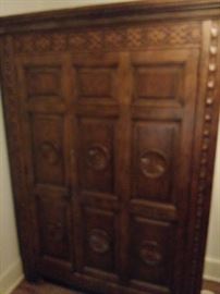 Armoire dresser 