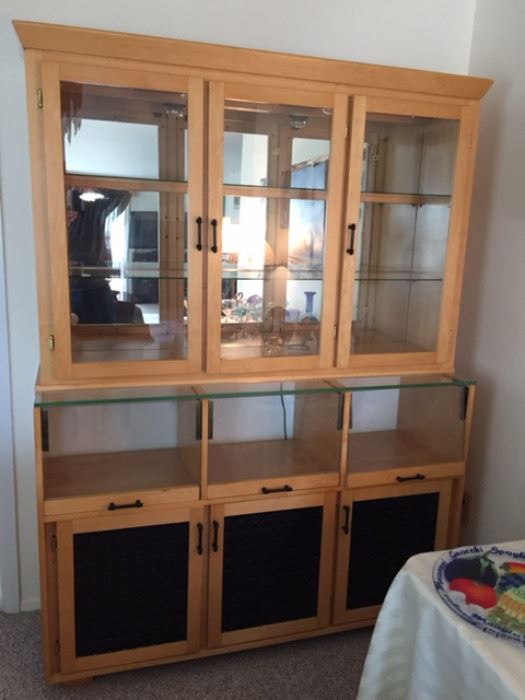 SOLID WOOD CHINA CABINET