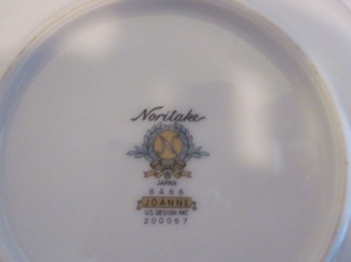 Set of Noritake  dinnerware