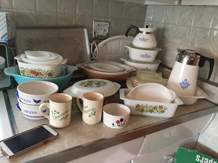 Vintage Pyrex and Corning Ware