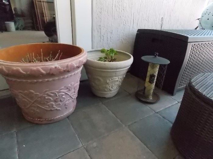 Planter pots with Hydrangeas