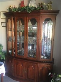 nice china cabinet 