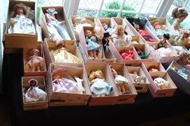 Better picture of some of the dolls.