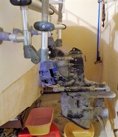 Renken Boat w/ 165HP Inboard/Outboard Motor & EZ Loader Trailer