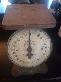 Antique American Family Scale.