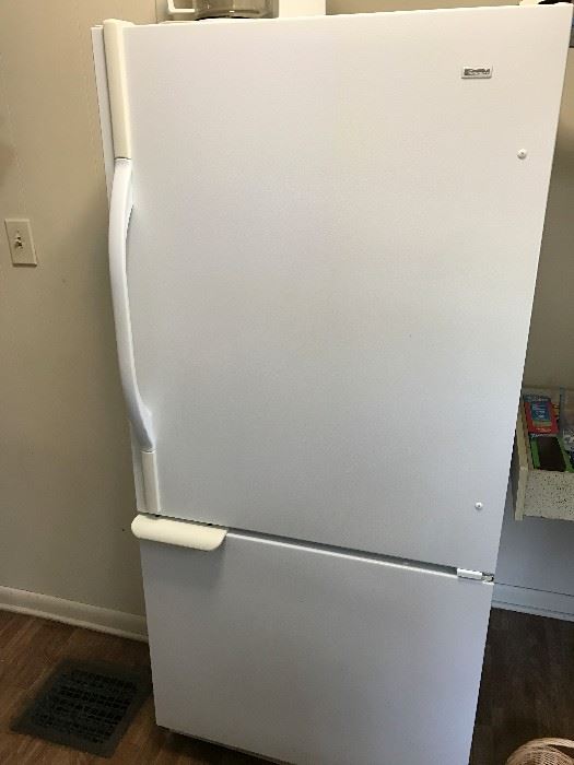 Kenmore Bottom Freezer with ice maker