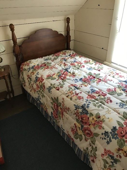 There are two twin bed matching with mattress and box springs with linens included