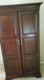 HOWARD MILLER HIDE A BAR