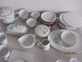NORITAKE ROSE MARIE