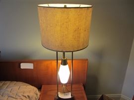 PAIR OF MID CENTURY LAMPS!