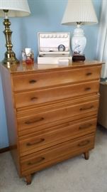Maple high boy dresser, very nice, original finish, holds lots of your 'stuff'