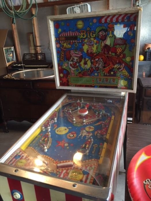 Wick 1977 Big Top pinball machine it is working!!! All the lights and flippers work.