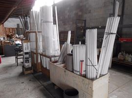 fluorescent light bulbs