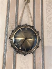 VINTAGE WALL CLOCK