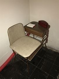 VINTAGE METAL SCHOOL DESK