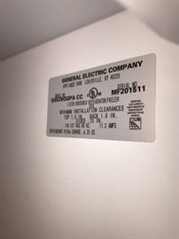 GENERAL ELECTRIC REFRIGERATOR MODEL NO. GSS25QGPA