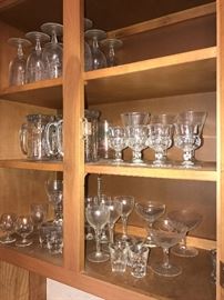 KITCHENWARE AND GLASSWARE