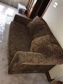JACQUARD FABRIC LOVE-SEAT WITH PULL-OUT SLEEPER