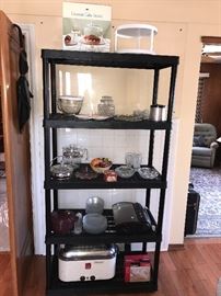 KITCHENWARE AND SMALL APPLIANCES
