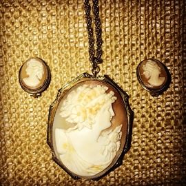 VICTORIAN 10K GOLD CAMEO PENDANT OR BROOCH WITH GF CHAIN AND CAMEO EARRINGS