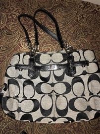 AUTHENTIC COACH HANDBAG