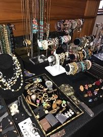 TONS OF COSTUME JEWELRY -RINGS, EARRINGS, BRACELETS, NECKLACES, BROOCHES, CUFFLINKS AND MORE