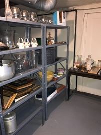 LOTS OF PICTURE FRAMES AND OTHER HOME DECOR'