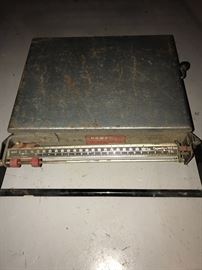 ANTIQUE SCALE