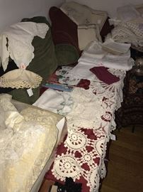 VINTAGE LINENS