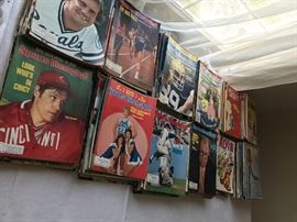 VINTAGE SPORTS ILLUSTRATED AND MAD MAGAZINES , COMIC BOOKS AND MORE

