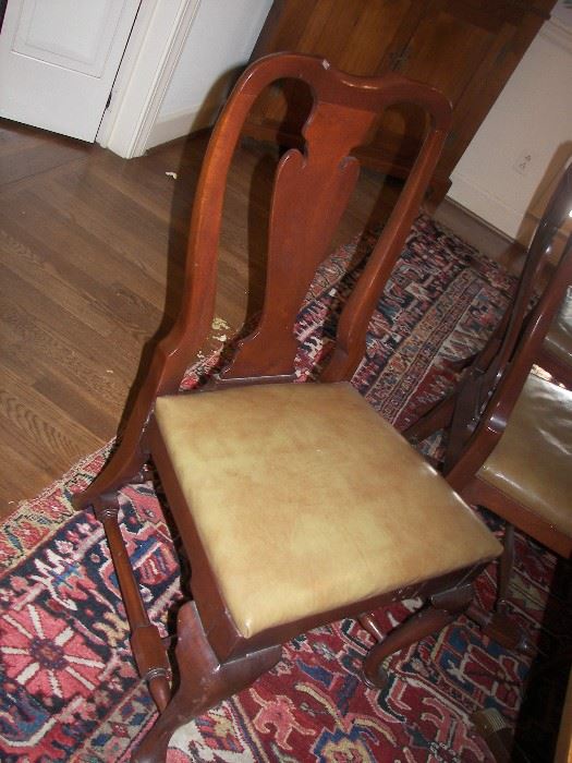 10 early 1900's Queen Ann dinning chairs (includes two captain chairs)